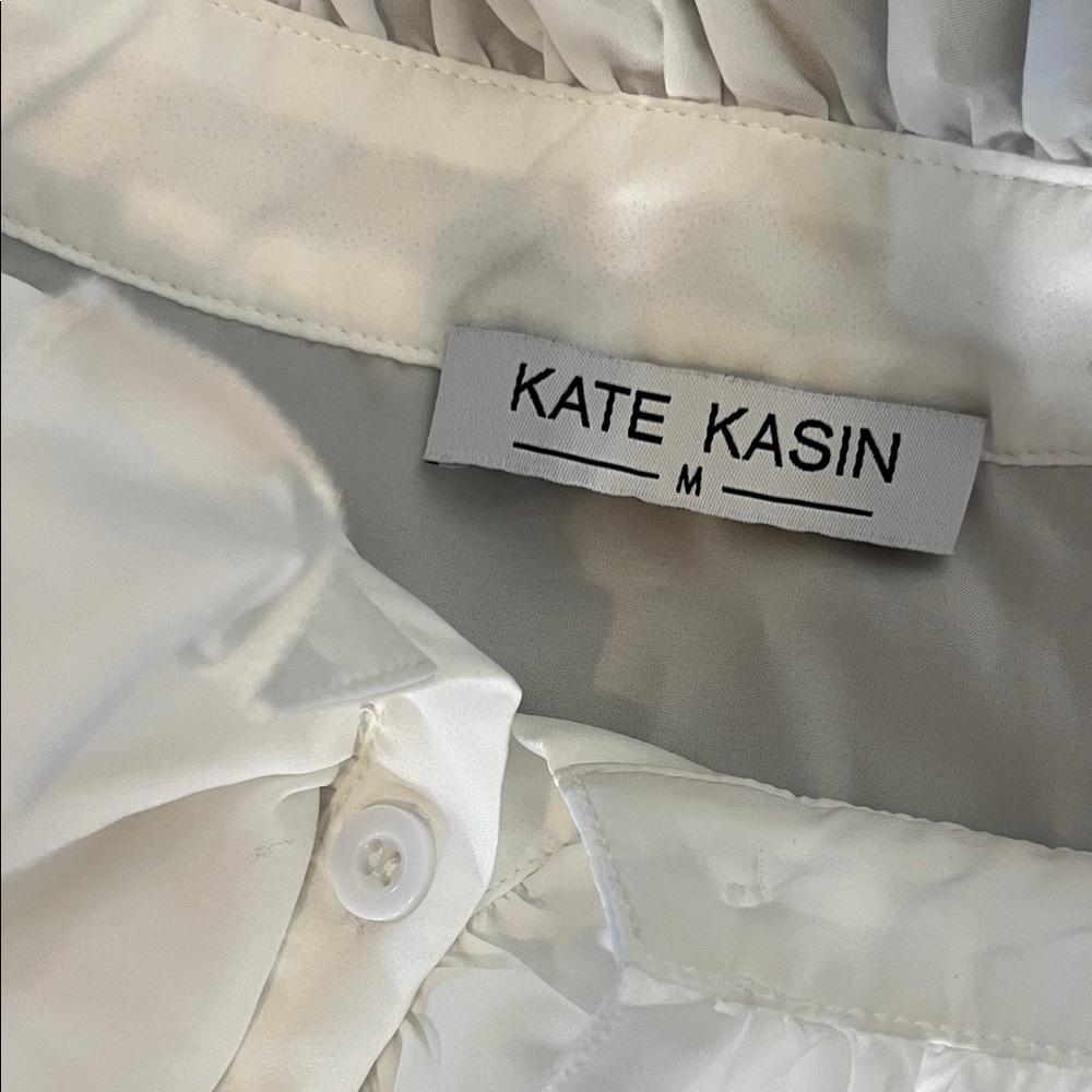 Kate Kasin women’s size M White Ruffled Button-Up Blouse - Picture 2 of 4